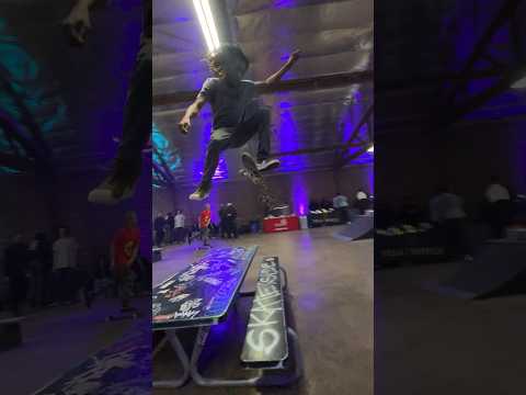 Jon Jon Henderson shutting it down at the skate trap‼️🙌🏽 #skateclipsdaily #miniramp #skate