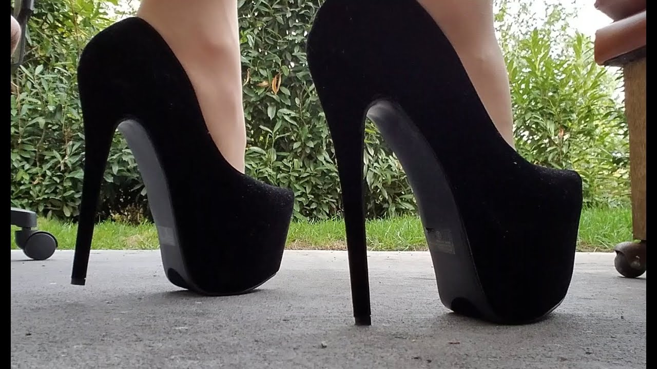 Cigarette heels