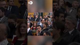 Saadet Parti̇si̇ni̇n Grup Toplantisinda Hamasa Selam, Di̇reni̇şe Devam Sloganlari Atildi