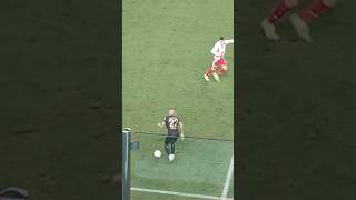 GqqQ12UdDck Video Image