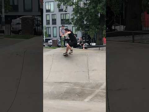 CHRISTIAN RAYMOND QUICK PULL UP IN NYC #SKATEBOARDING #NYC