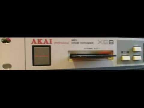 AKAI XE8