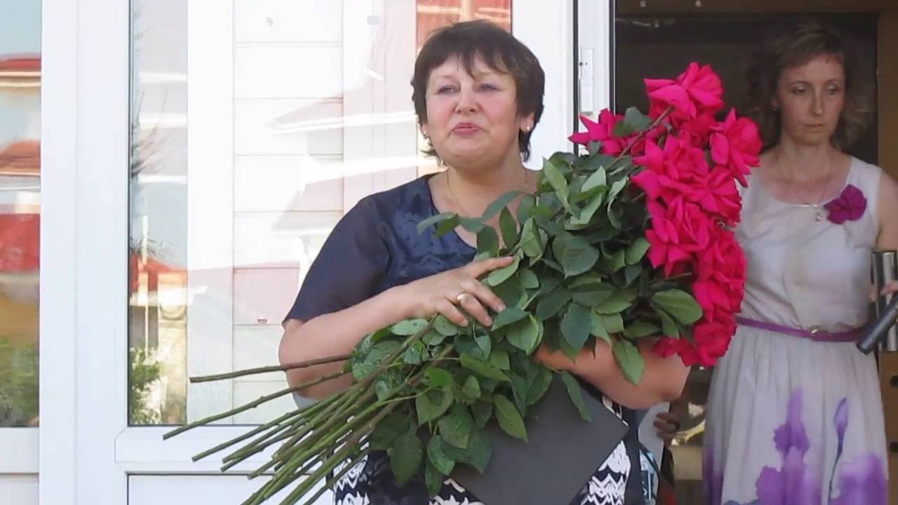 Поделки мастеров ежик из шишек Поделки мастеров ежик из шишек