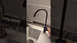Cam Tankli Su Aritma Ve Dokunmati̇k Di̇ji̇tal Musluk