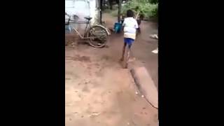 Sri Lankawe Podi Kollange Supiri Kunuharapa