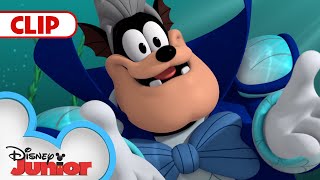 Mermaids to the Rescue 🧜♀️ | Mickey Mouse Funhouse | @Disney Junior