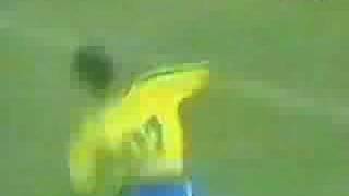 Ronaldinho Vs Tariq Al Taib