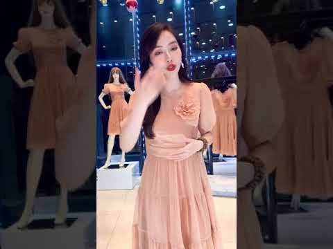 Đầm xòe tợ lụa hoa ngực công sở H&H Luxury