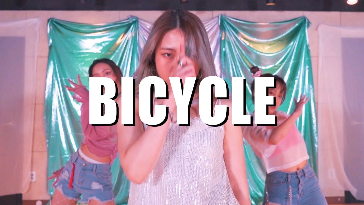 청하 (CHUNG-HA) - BICYCLE / K-pop Dance Cover 뮤닥터 아카데미