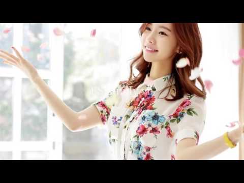 Thanh Lịch Và Quyến Rũ Hơn Với Những Mẫu Áo Sơ Mi Voan Mới Nhất Xuân Hè 2017