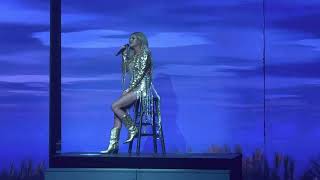 Kelsea Ballerini - Cowboy Take Me Away Live