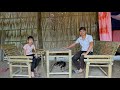 Uncle Dong has completed the 4th chair to give to Ngoc Han. A simple and rustic gift