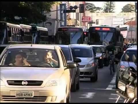 Transito de Uberlândia a cada dia mais desorganizado e violento
