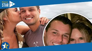 Miranda Lambert Plants A Kiss On Her Husband Brendan Mcloughlin As They Celebrate Anniversary 470229