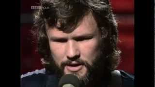 Watch Kris Kristofferson Loving Her Was Easier Than Anything Ill Ever Do Again Live video