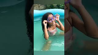 Banho De Piscina