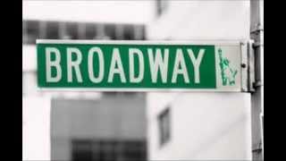 Watch Judy Garland Give My Regards To Broadway video