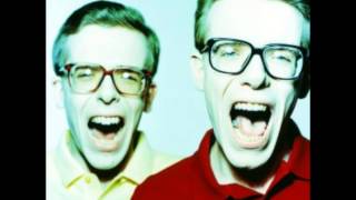 Watch Proclaimers A Train Went Past The Window video