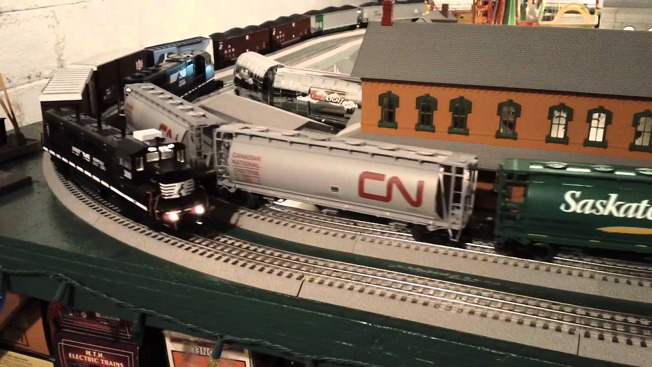 MTH Trains - Norfolk Southern - YouTube
