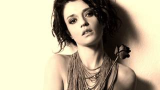 Watch Carmen Consoli Amado Senor video