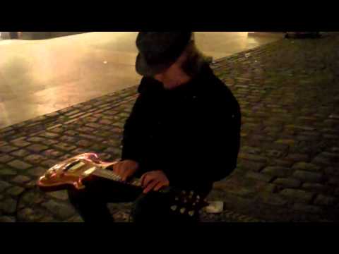 Fast Yngwie Malmsteen Type Tapping Guitar Solo - Bach Chaconne...