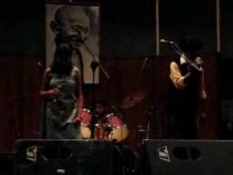 Tu Fiza Hai (performed by Music Club IIT Delhi) at Malhaar 09...