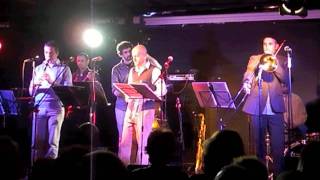 "Childhood" & St. James Infirmary דוגית נוסעת וסיינט ג'יימס אינפרמרי