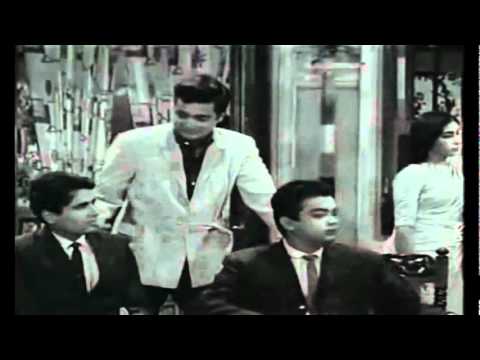 Aaya Hai Mujhe - Mukesh
