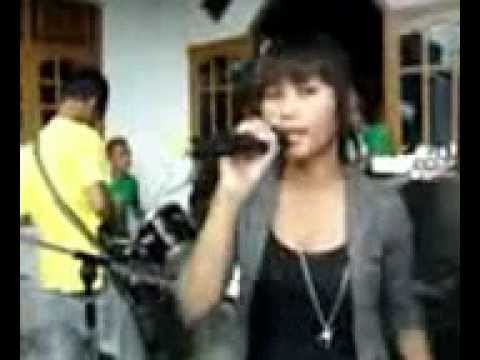 d-p-s-4-dan-bila-live-in.3gp