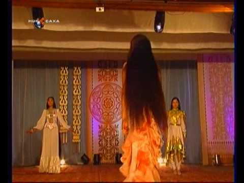 women in Thailand has the longest hair in the world Real long haired 
