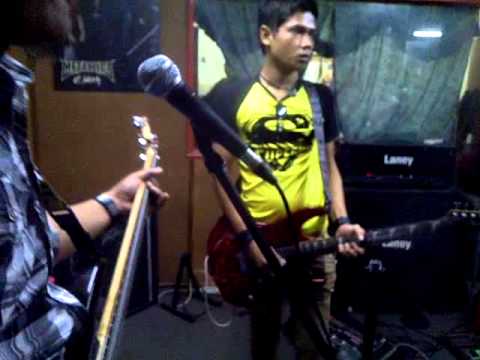 Aamanslide vs slidekers- bebas hambatan boomerang