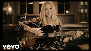 Watch Sheryl Crow Lonely Alone feat Willie Nelson video