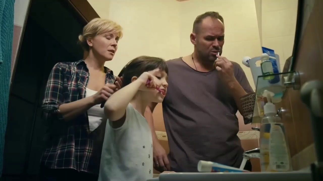 Если бы не игры с сочное уссывание наша Марина так бы и была скромной девственницей