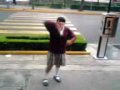 moni bailando