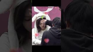 Blackpinks Manager Looks After Them With The Sweetest Care