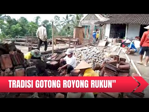 TRADISI gotong royong desa petungroto yg masih terjaga dengan baik.rukon"
