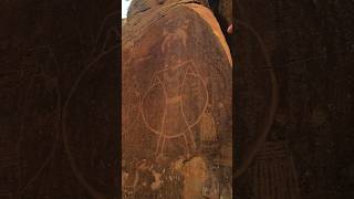 Aztec Looking Petroglyphs In Utah