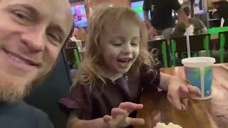Lulu 34M - Pinocchios Pizza 2 Of 2
