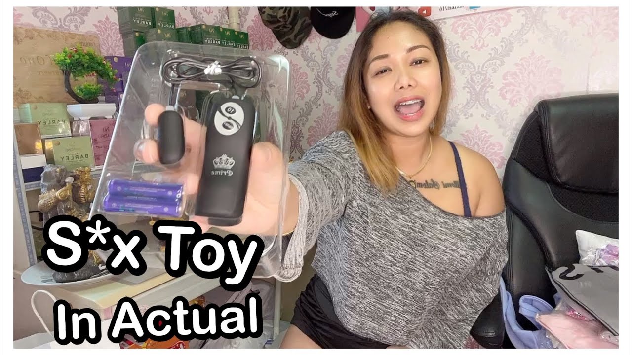 Unboxing sex toys