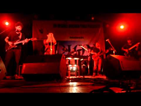 Menoka Mathai Dilo Ghomta - Desh Cover