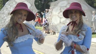 Multiple Twins Rally In Us Town Of Twinsburg For Twice The Fun