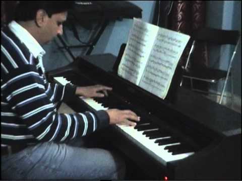 Chupana Bhi Nahi Aata On Piano ( Rajeev Kumars Music Academy...
