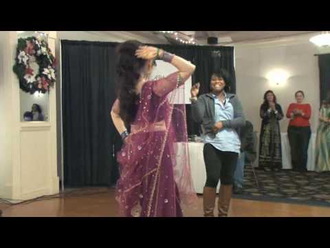 Shadiyah Bollywood Dance Performance to Kajra Re-Bunty aur Babli...