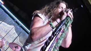 Watch Jason Michael Carroll Waitin In The Country video