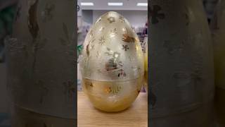 Huge Den Egg Un Enorme Huevo De Oro