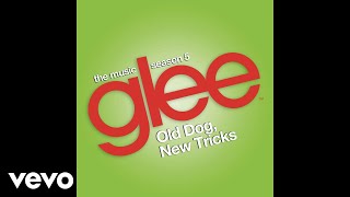 Watch Glee Cast Werewolves Of London video