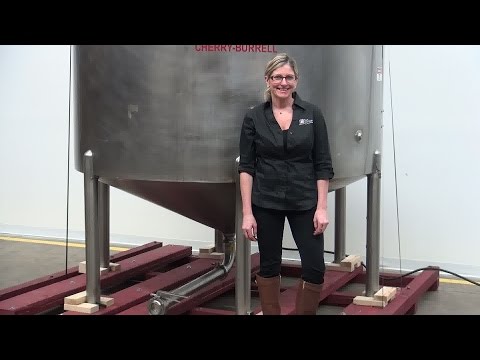 Cherry Burrell 1500 Gallon 304 Stainless Steel Single Wall Mixing Tank Demonstration