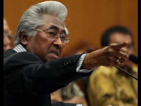 Adnan Buyung Sebut KPK Sembronol