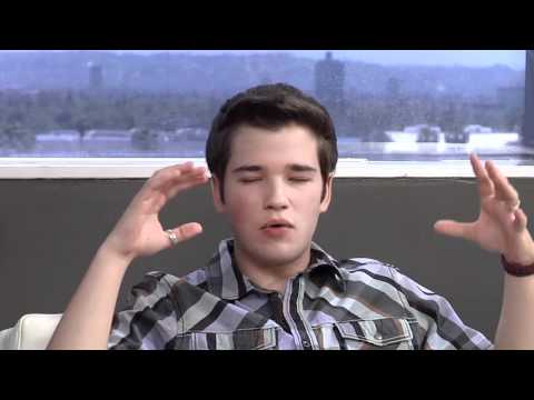 Nathan Kress Answers Your Twitter Questions