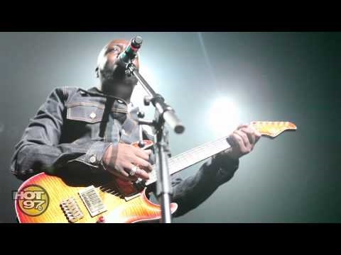 Wyclef talking about Sean Penn snorting cocaine
